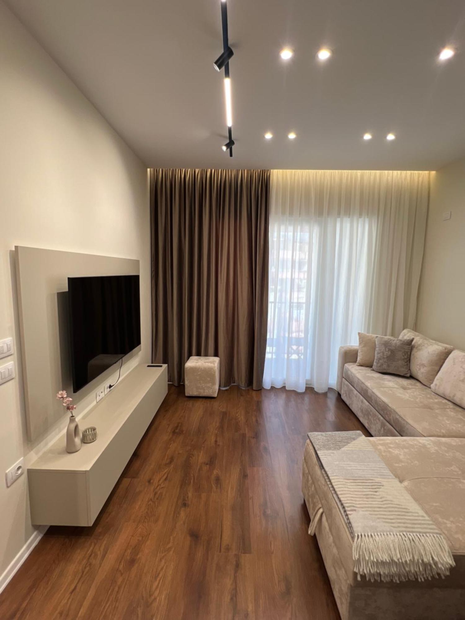 Cozy * Tirana
